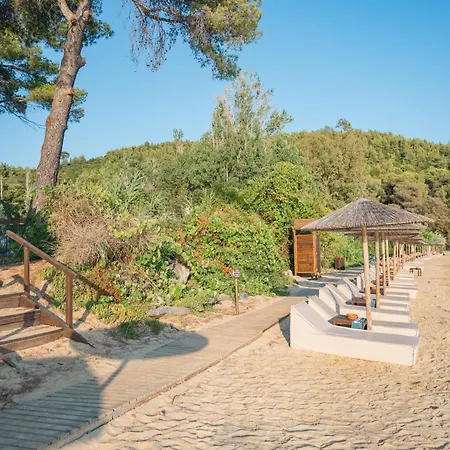 Delta * Skiathos stad